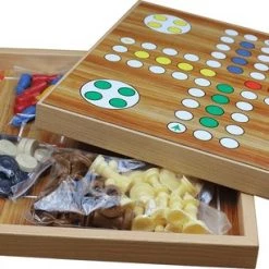 Kinderspellen Verkoopwinkel 18 Yenig??n Tavla 5 In 1 Spellendoos - Schaken - Dammen - Backgammon - Mens Erger Je Niet - Molenspel - Houten Kistje Met Magnetische Sluiting - Maat 32cm