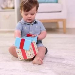 Melissa & Doug Houten Cadeaudoosje Met Verrassingen - Sensorisch Speelgoed Voor Baby's 10 Melissa & Doug Houten Cadeaudoosje Met Verrassingen - Sensorisch Speelgoed Voor Baby's -Kinderspellen Verkoopwinkel 550x308 18