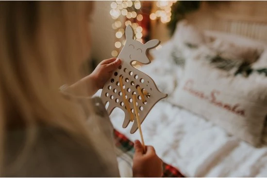 Milan Toys Inrijgplank Hout | Emily Het Hert | Educatief Montessori Speelgoed | Milintoys | Thuismusje 4 Milan Toys Inrijgplank Hout | Emily Het Hert | Educatief Montessori Speelgoed | Milintoys | Thuismusje - Afbeelding 2