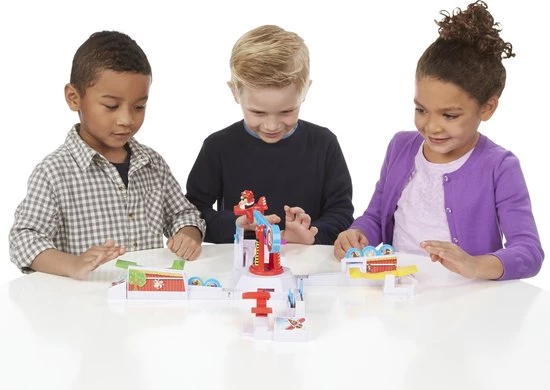 Hasbro Stef Stuntpiloot - Bordspel 7 Hasbro Stef Stuntpiloot - Bordspel - Afbeelding 6