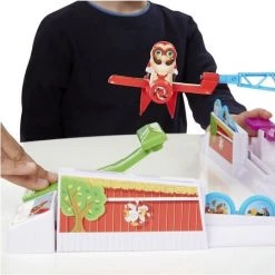 Hasbro Spellenbundel - 3 Stuks - Wie Is Het & Skip-Bo & Stef Stuntpiloot -Kinderspellen Verkoopwinkel 550x547 5