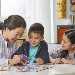 Mijn Eerste Monopoly - Junior Uitgave - Bordspel -Kinderspellen Verkoopwinkel 550x550 9