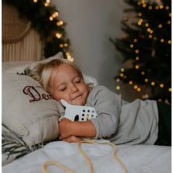 Milan Toys Inrijgplank Hout | Emily Het Hert | Educatief Montessori Speelgoed | Milintoys | Thuismusje 10 Milan Toys Inrijgplank Hout | Emily Het Hert | Educatief Montessori Speelgoed | Milintoys | Thuismusje -Kinderspellen Verkoopwinkel 550x808 33