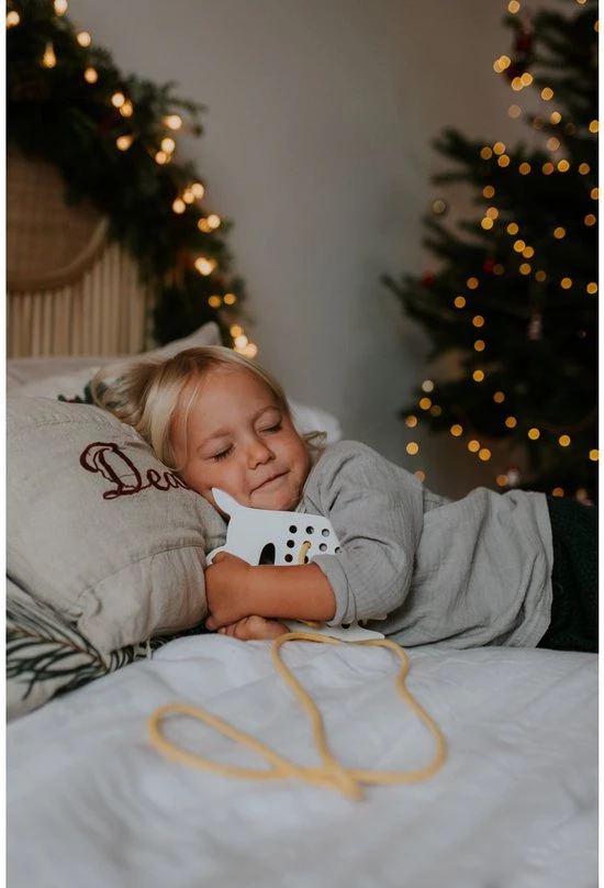 Milan Toys Inrijgplank Hout | Emily Het Hert | Educatief Montessori Speelgoed | Milintoys | Thuismusje 5 Milan Toys Inrijgplank Hout | Emily Het Hert | Educatief Montessori Speelgoed | Milintoys | Thuismusje - Afbeelding 3